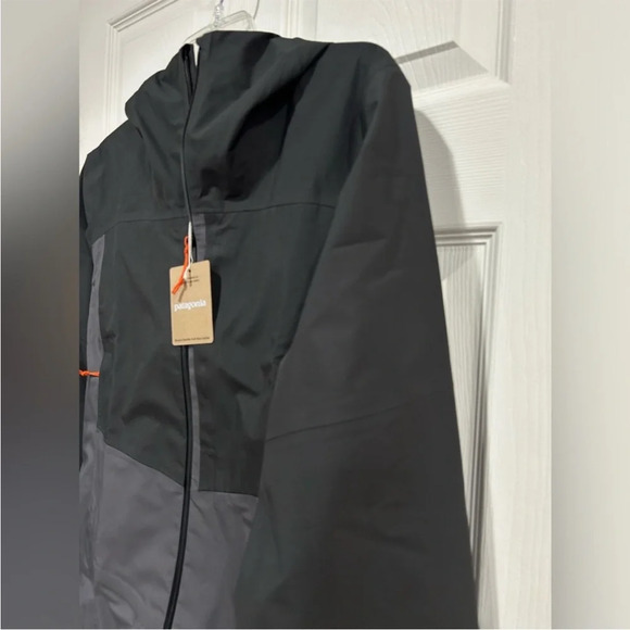 Patagonia Women's XL Boulder Fork Rain Jacket Forge Grey Black NWT - Picture 3 of 9